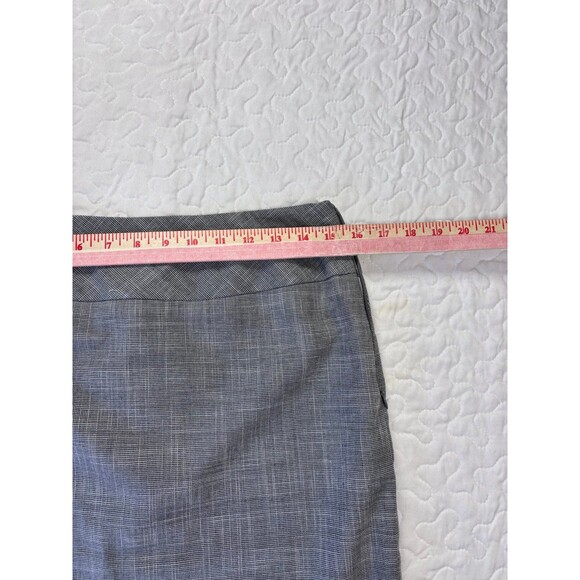 212 Collection Grey Straight Knee Length Side Zip Business Skirt size 4 - Picture 6 of 6